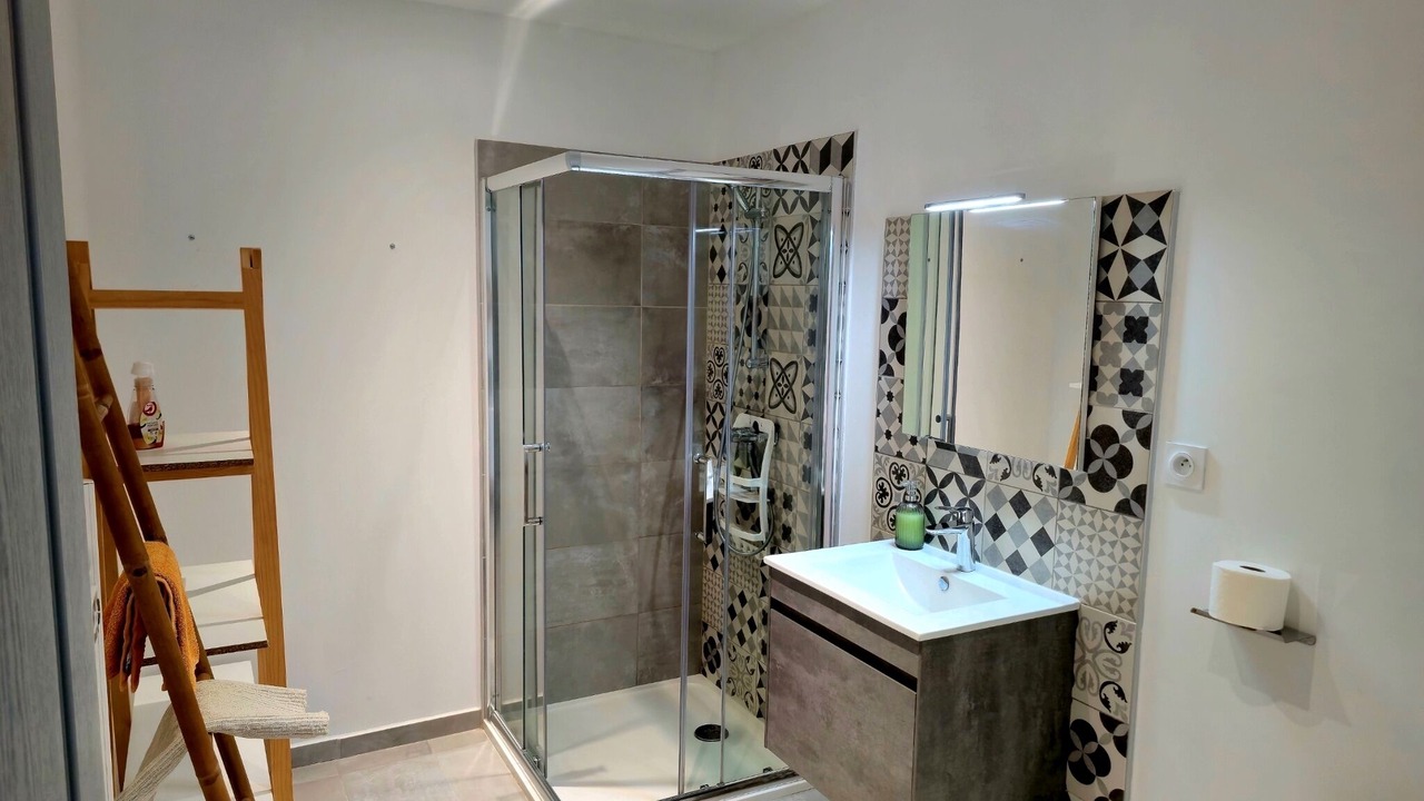 Photo of Bathroom in Omessa