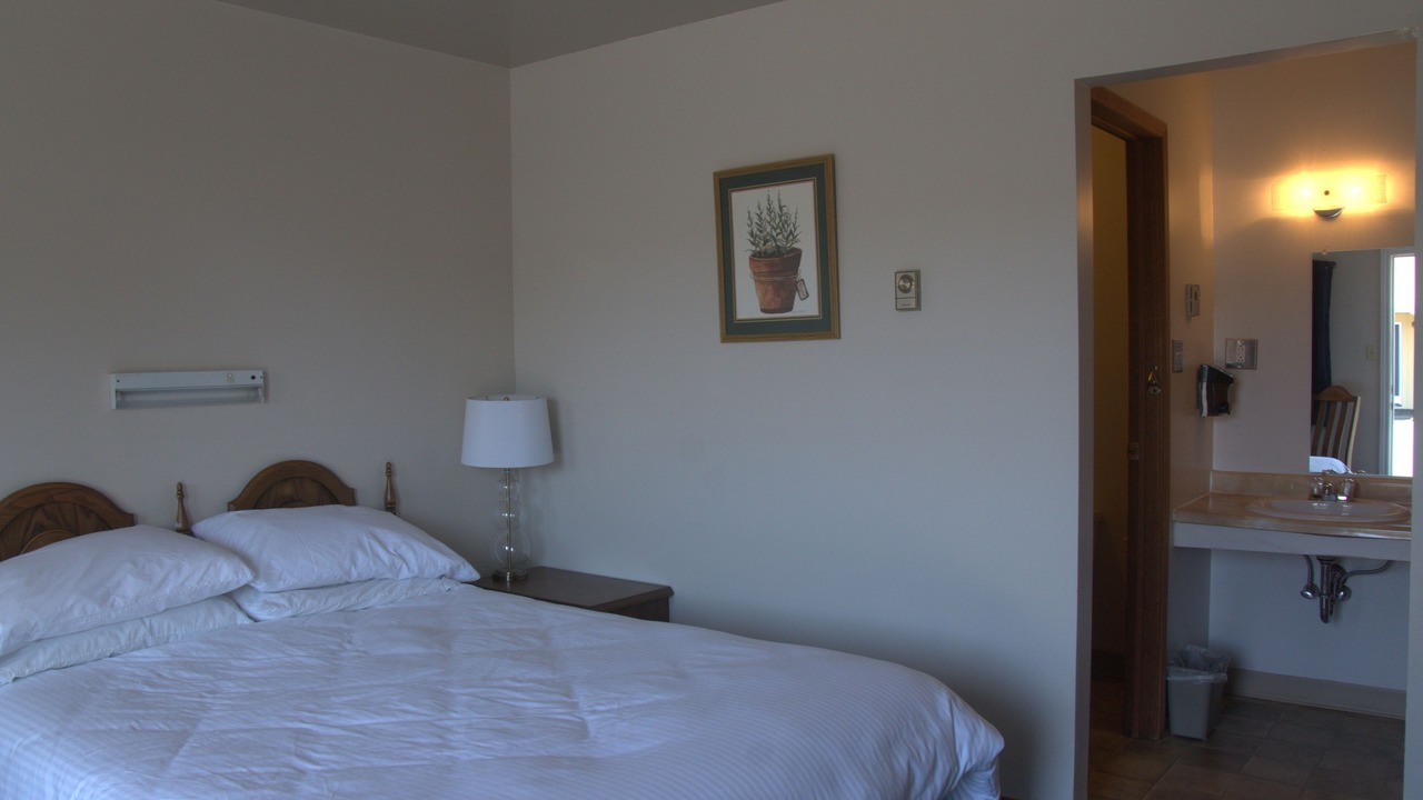 Photo of Bedroom in Louisbourg