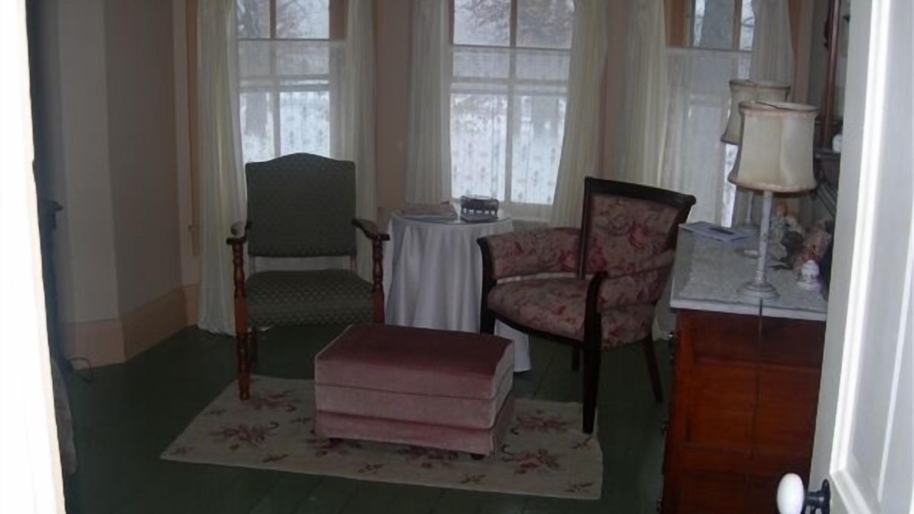 Photo of Livingroom in Muscatine