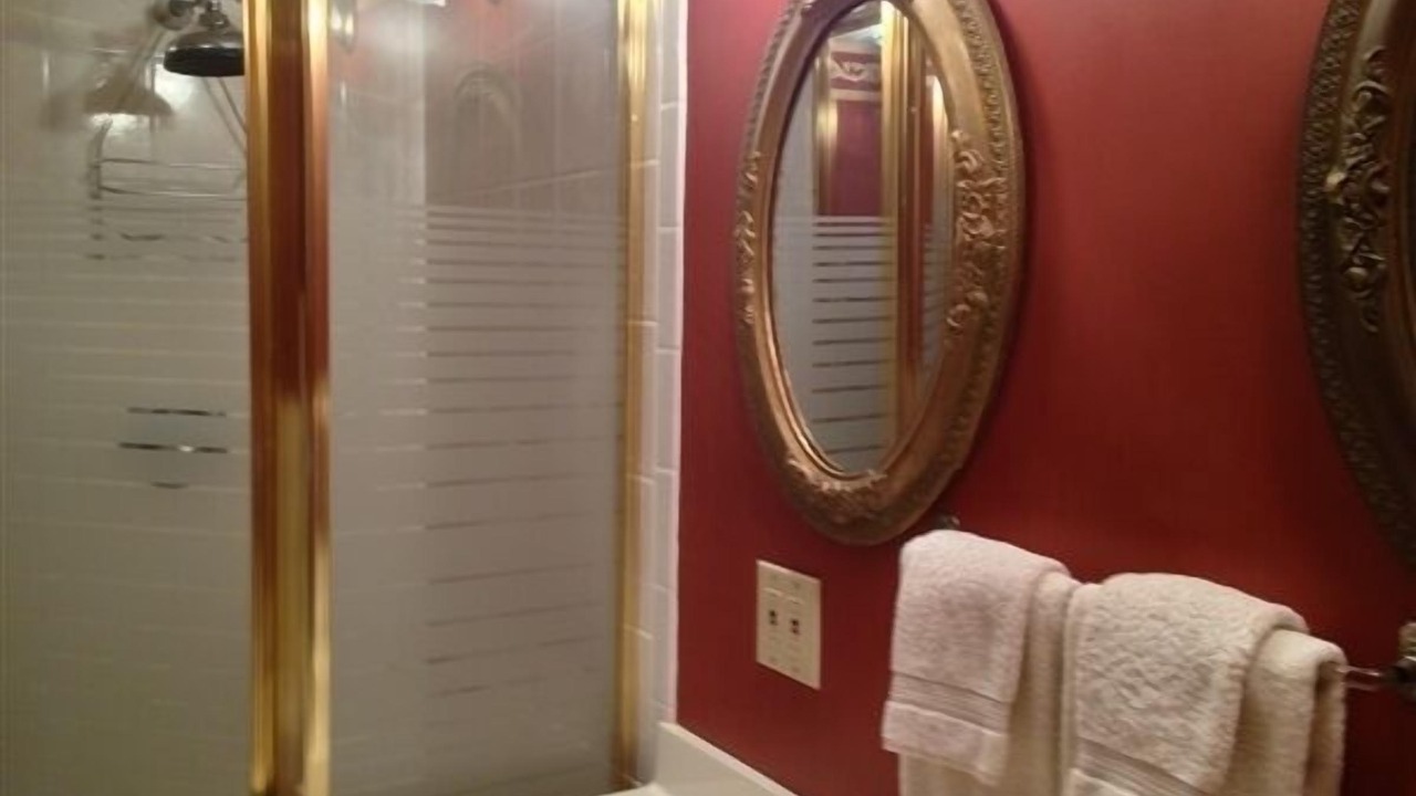 Photo of Bathroom in Muscatine