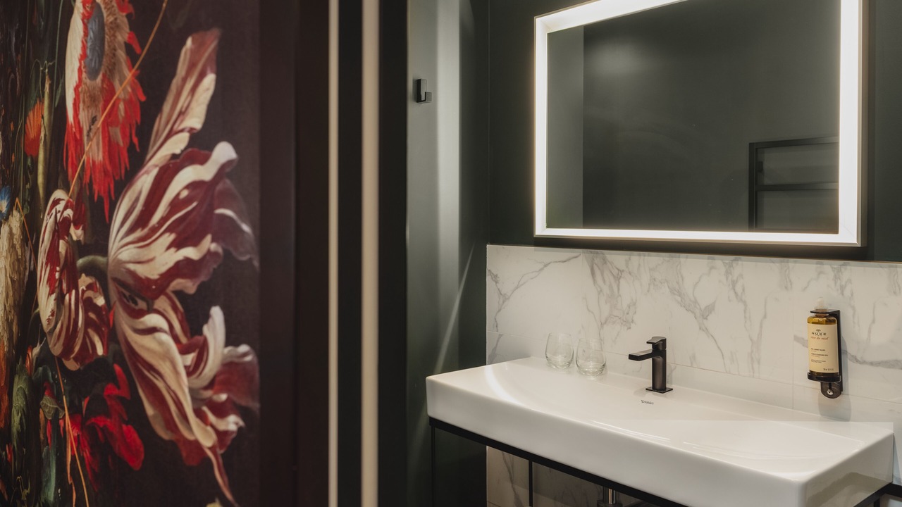 Photo of Bathroom in Centre