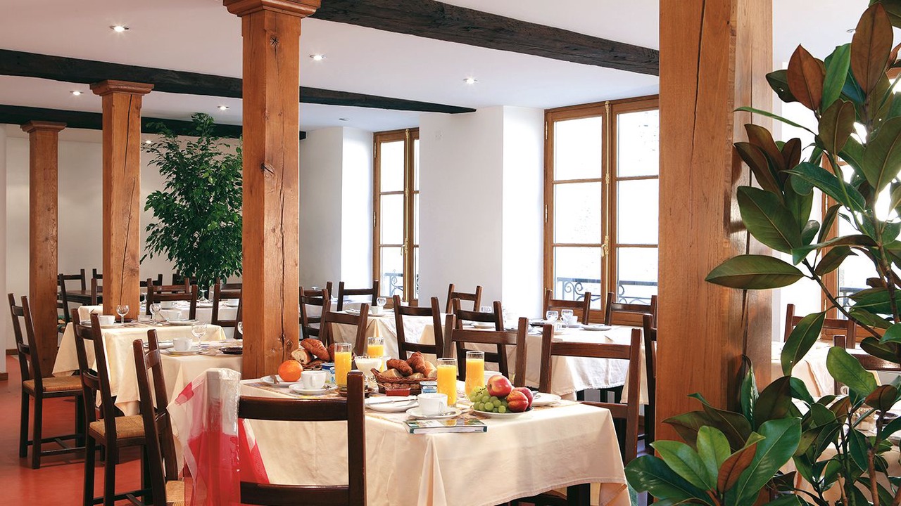 Photo of Others in Sedan