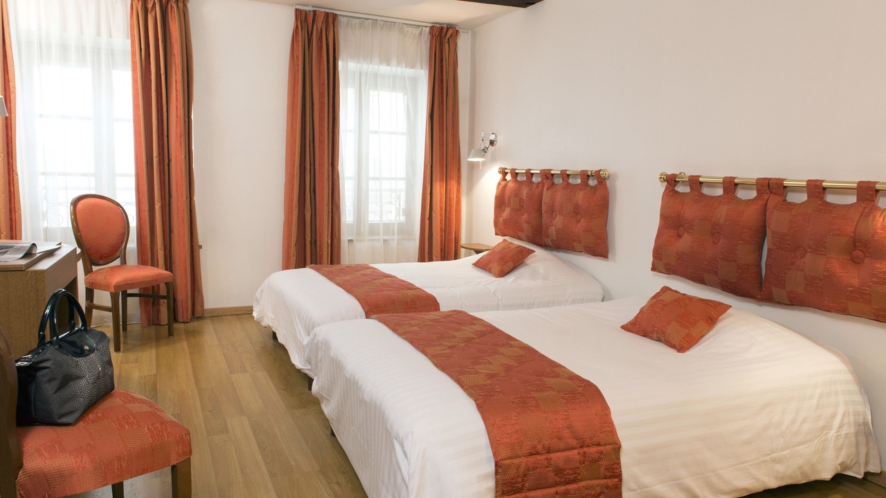 Photo of Others in Sedan