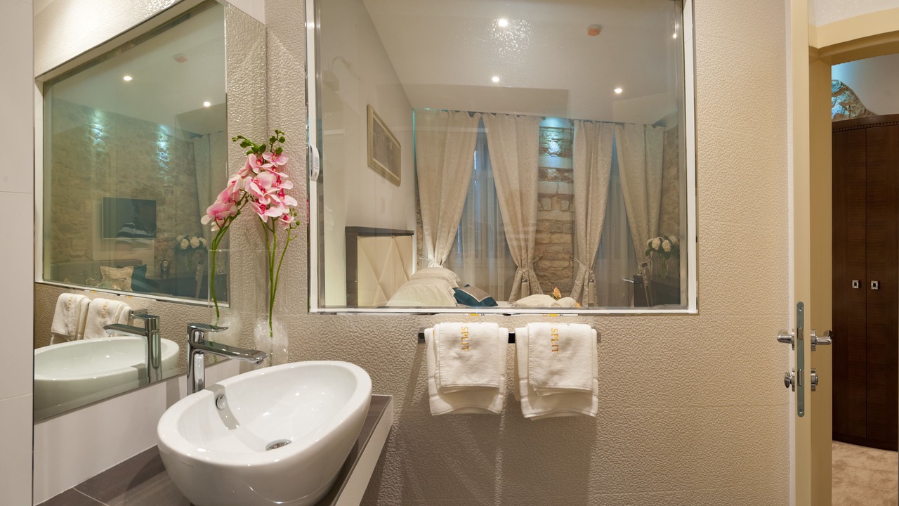 Photo of Bathroom in Old Town