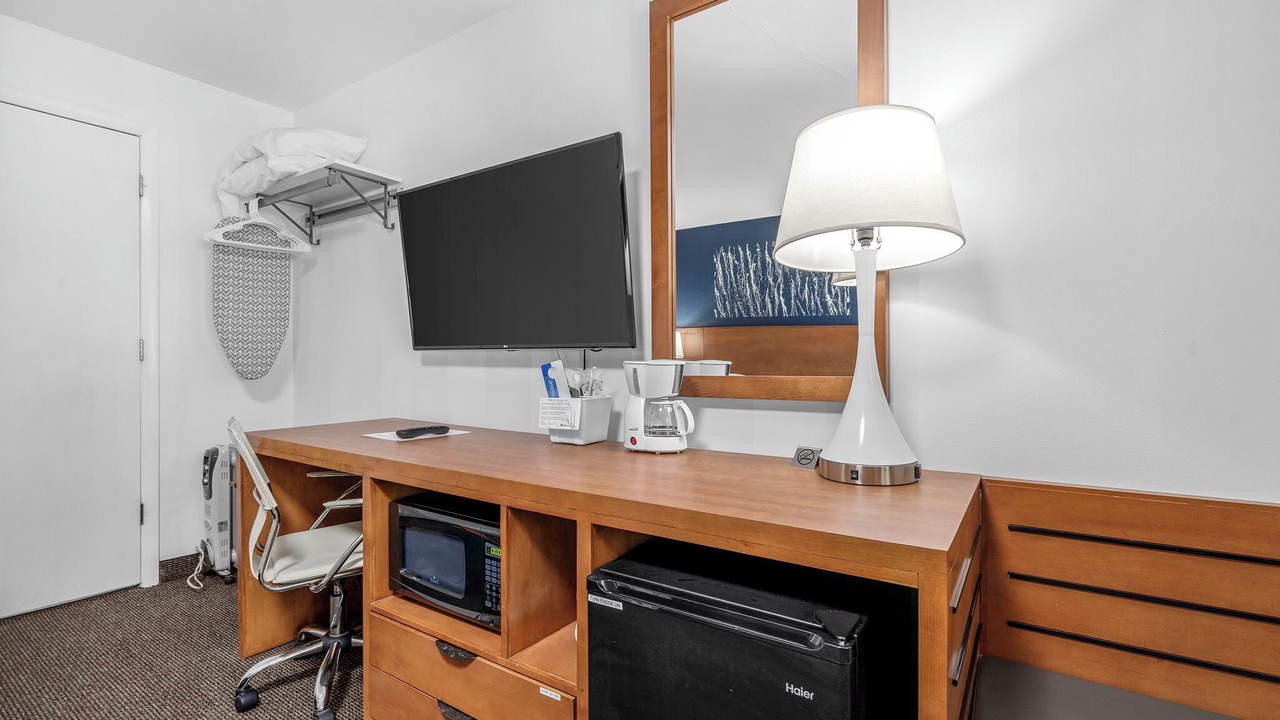 Photo of Bedroom in Saugatuck