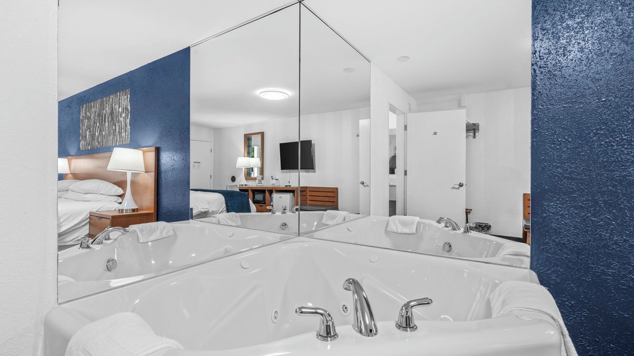 Photo of Bedroom in Saugatuck