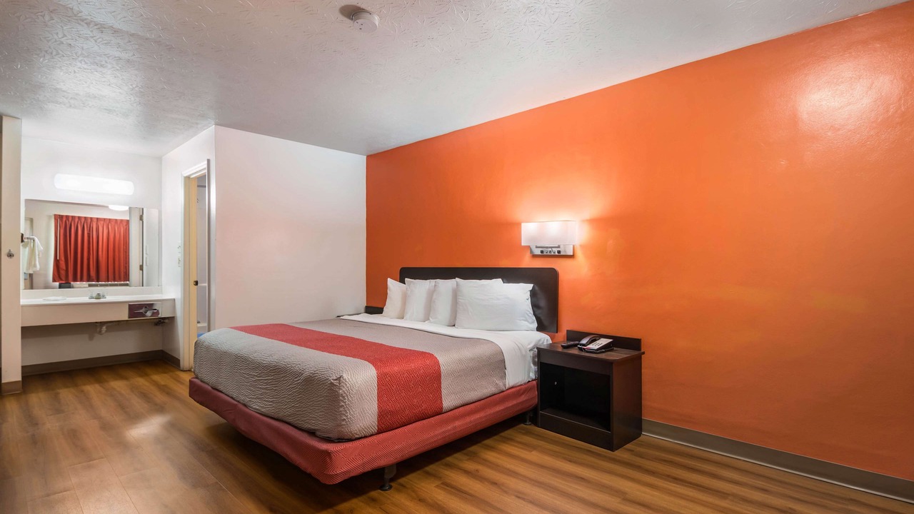 Photo of Others in Gadsden