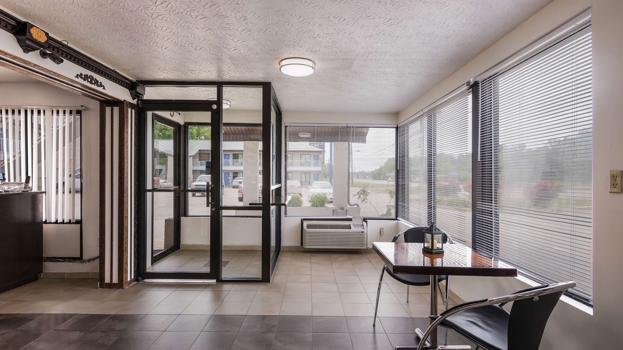 Photo of Others in Gadsden