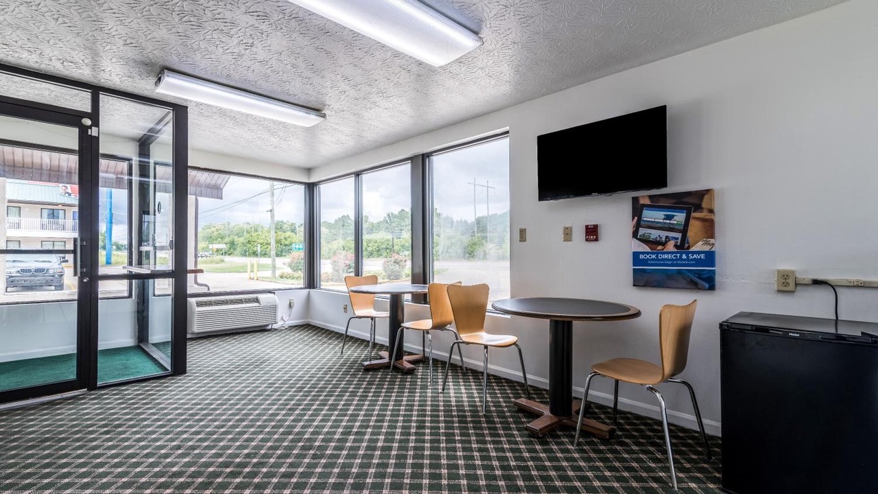 Photo of Others in Gadsden