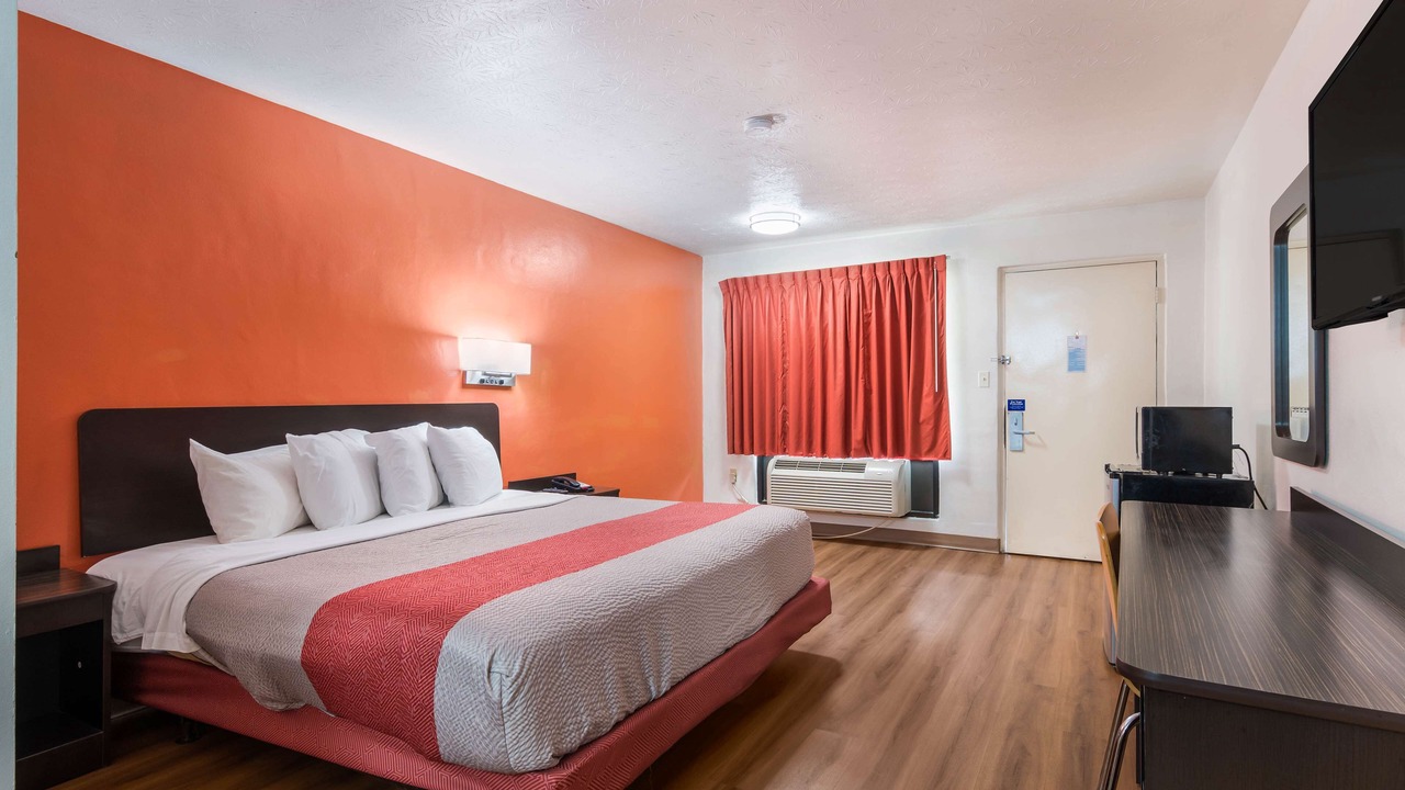 Photo of Others in Gadsden