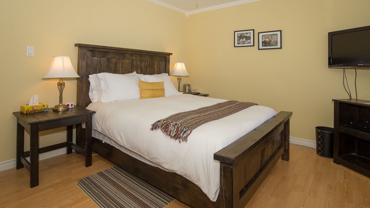 Photo of Bedroom in Bareneed