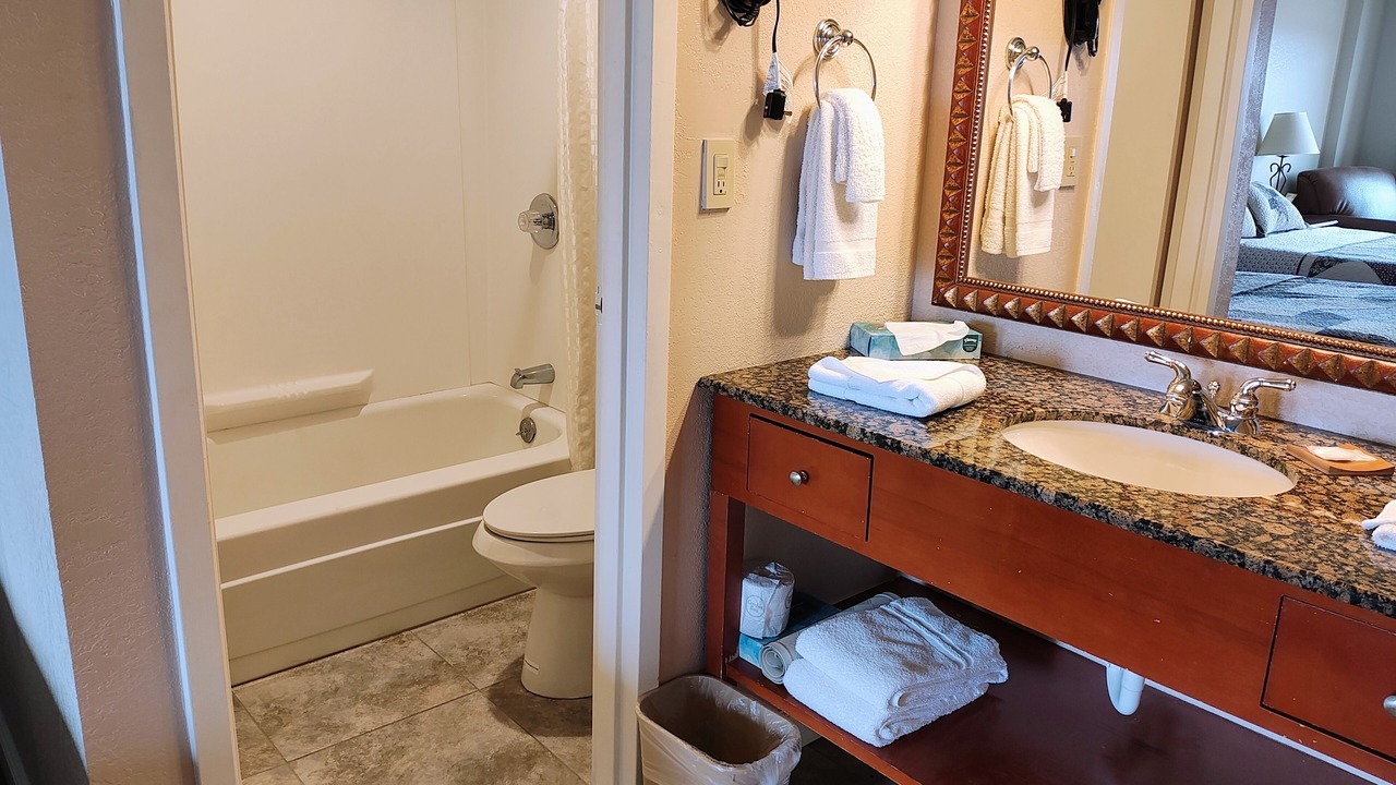 Photo of Bedroom in Russell