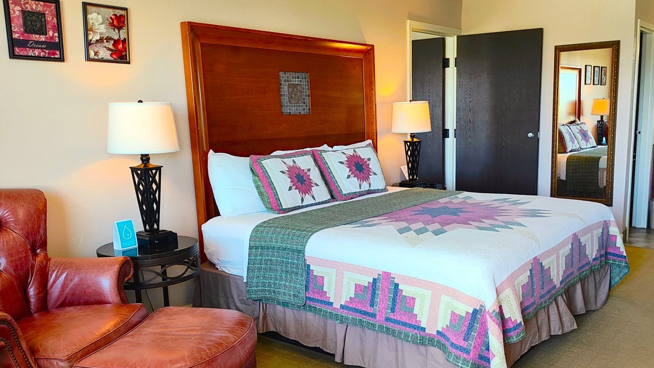 Photo of Bedroom in Russell