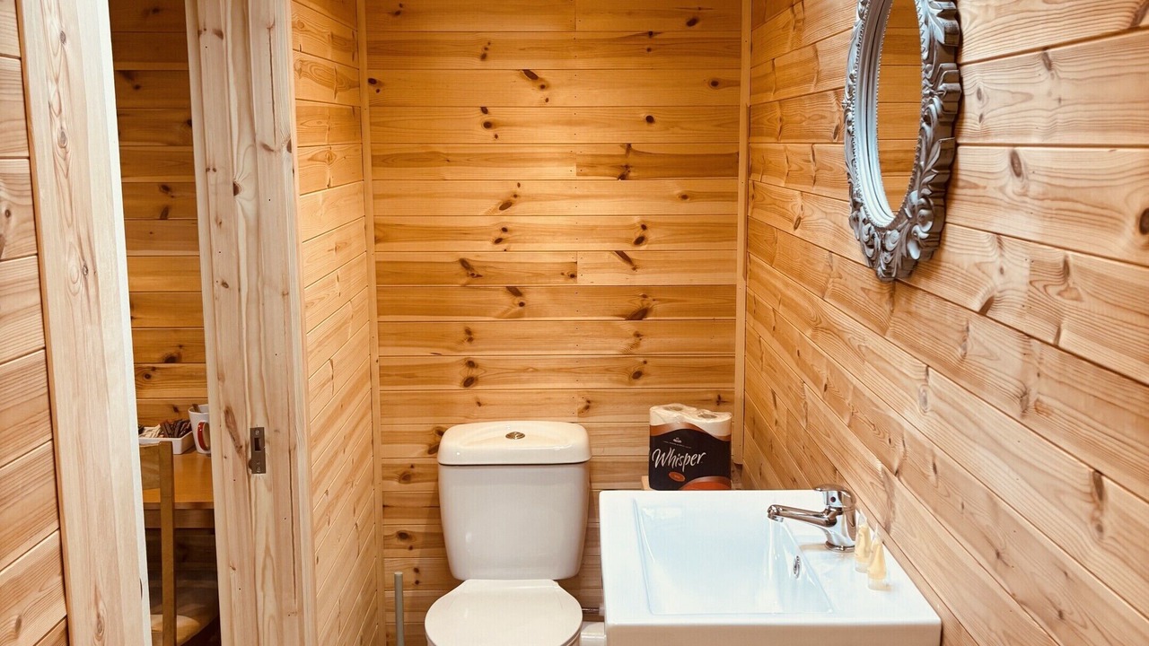 Photo of Bathroom in Talgarth