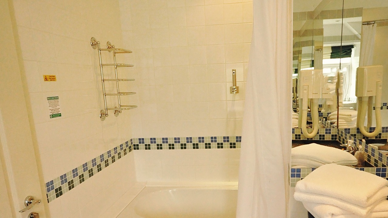 Photo of Bathroom in Talgarth