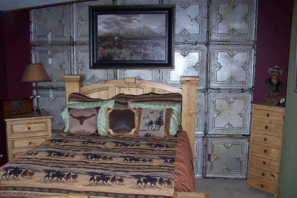 Photo of Bedroom in Hot Springs