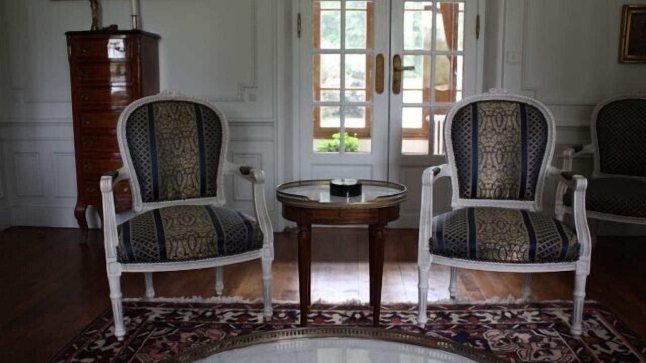 Photo of Others in Omiecourt