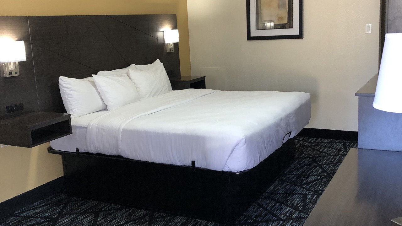 Photo of Bedroom in Cameron
