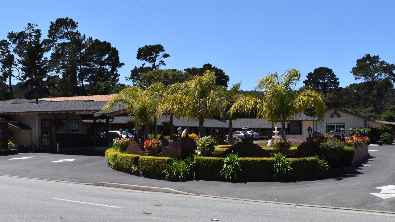 Photo of Outdoor in Munras Avenue