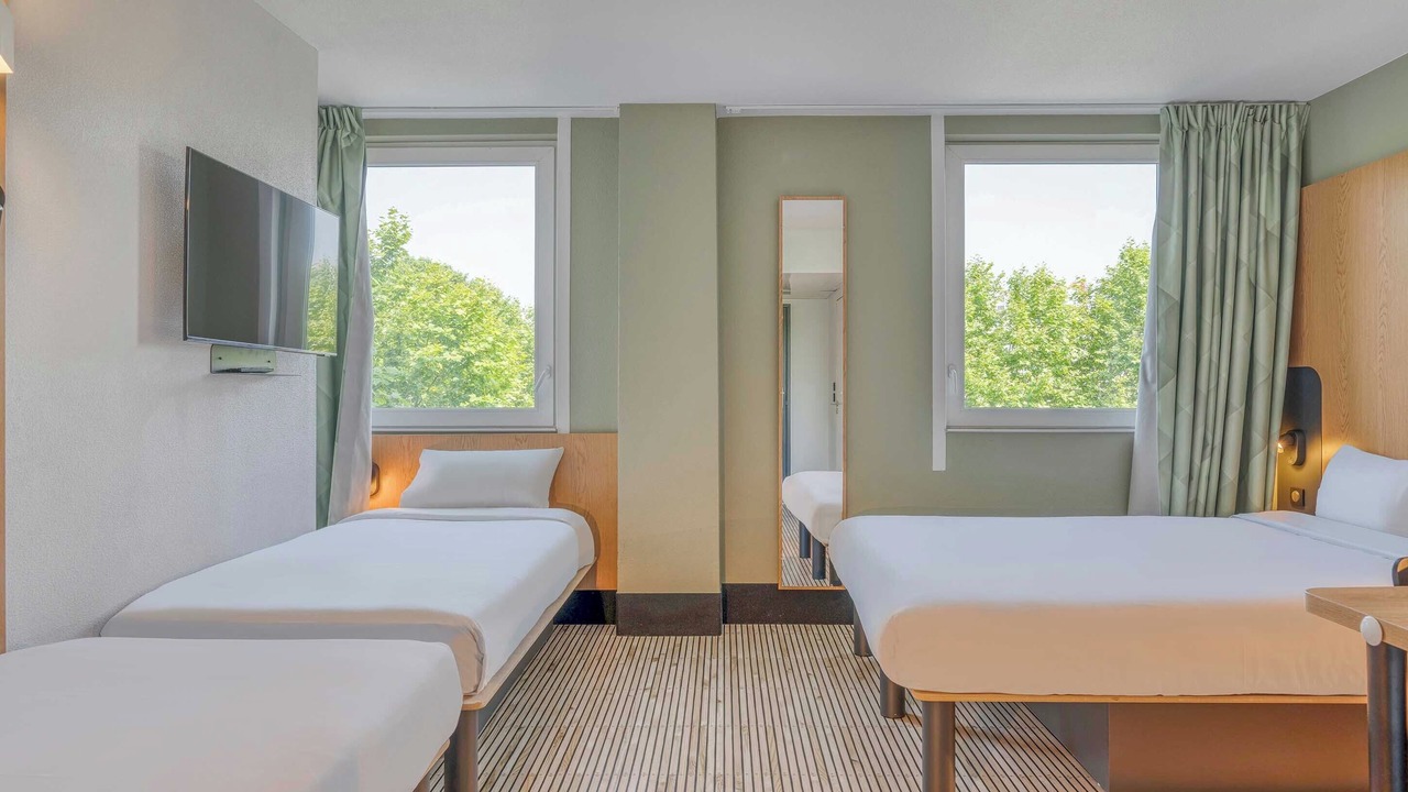 Photo of Bedroom in Begles