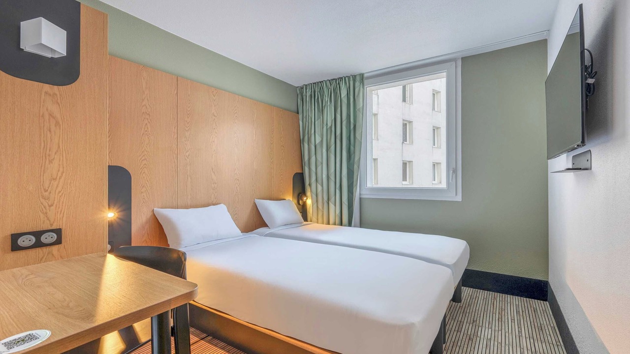 Photo of Bedroom in Begles