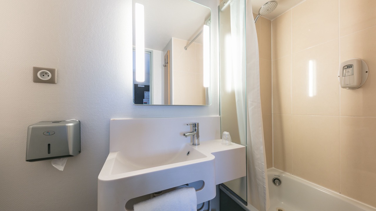 Photo of Bathroom in Pont des Demoiselles-Montaudran-La Terrasse