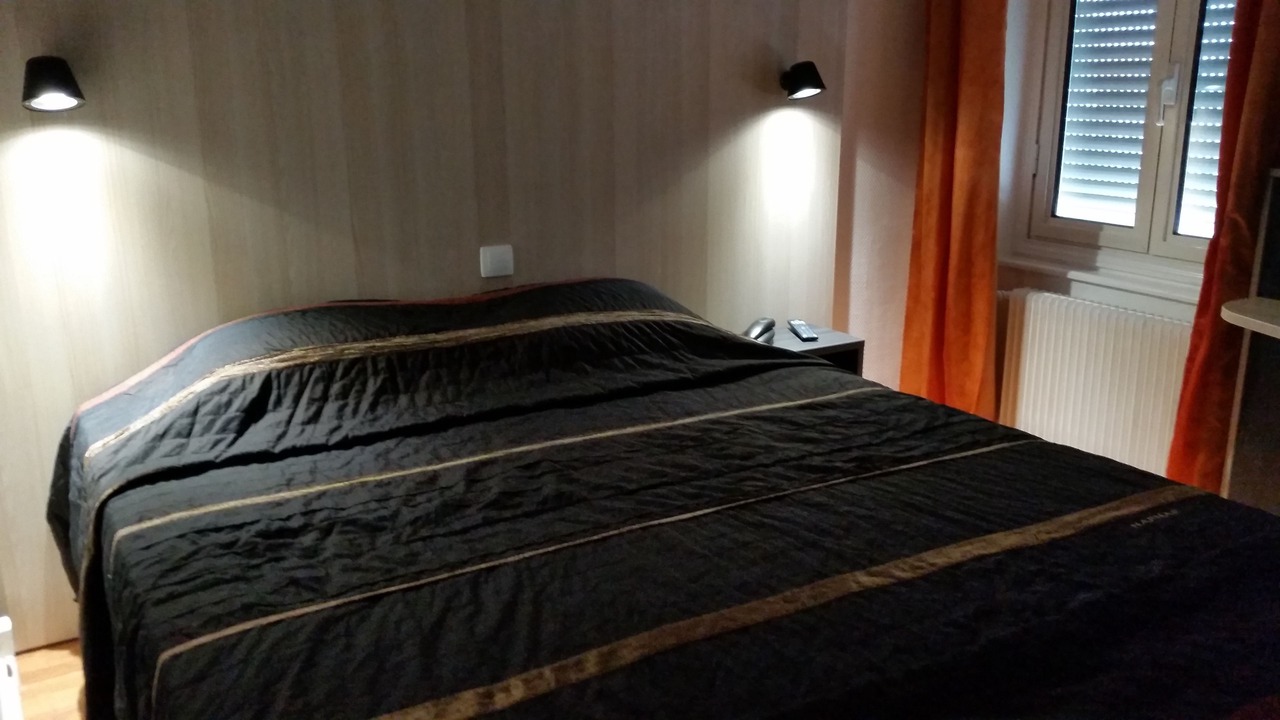 Photo of Bedroom in Republique - Tolstoi