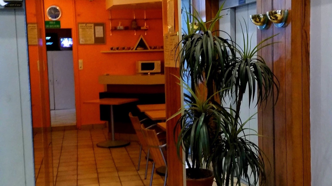 Photo of Others in Republique - Tolstoi