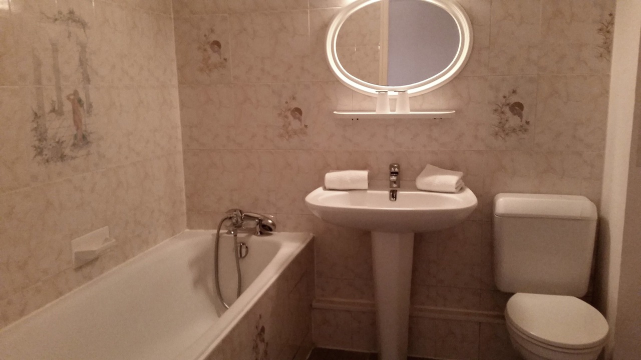 Photo of Others in Republique - Tolstoi