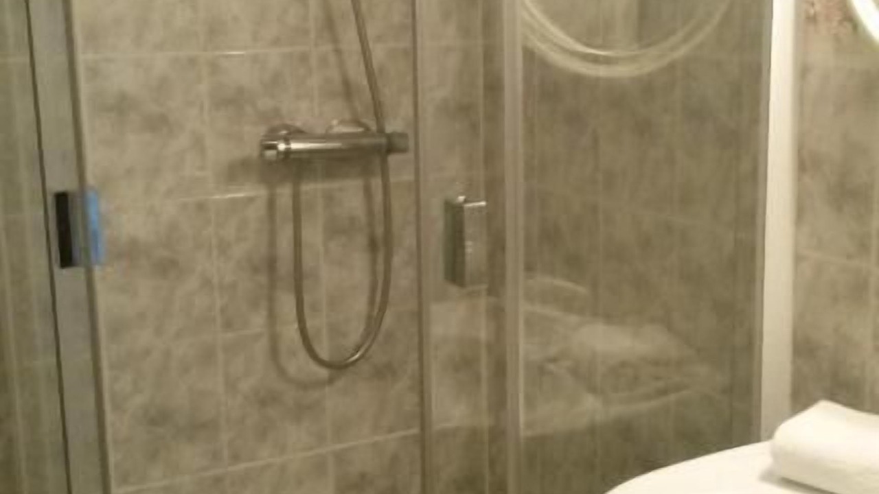 Photo of Bathroom in Republique - Tolstoi