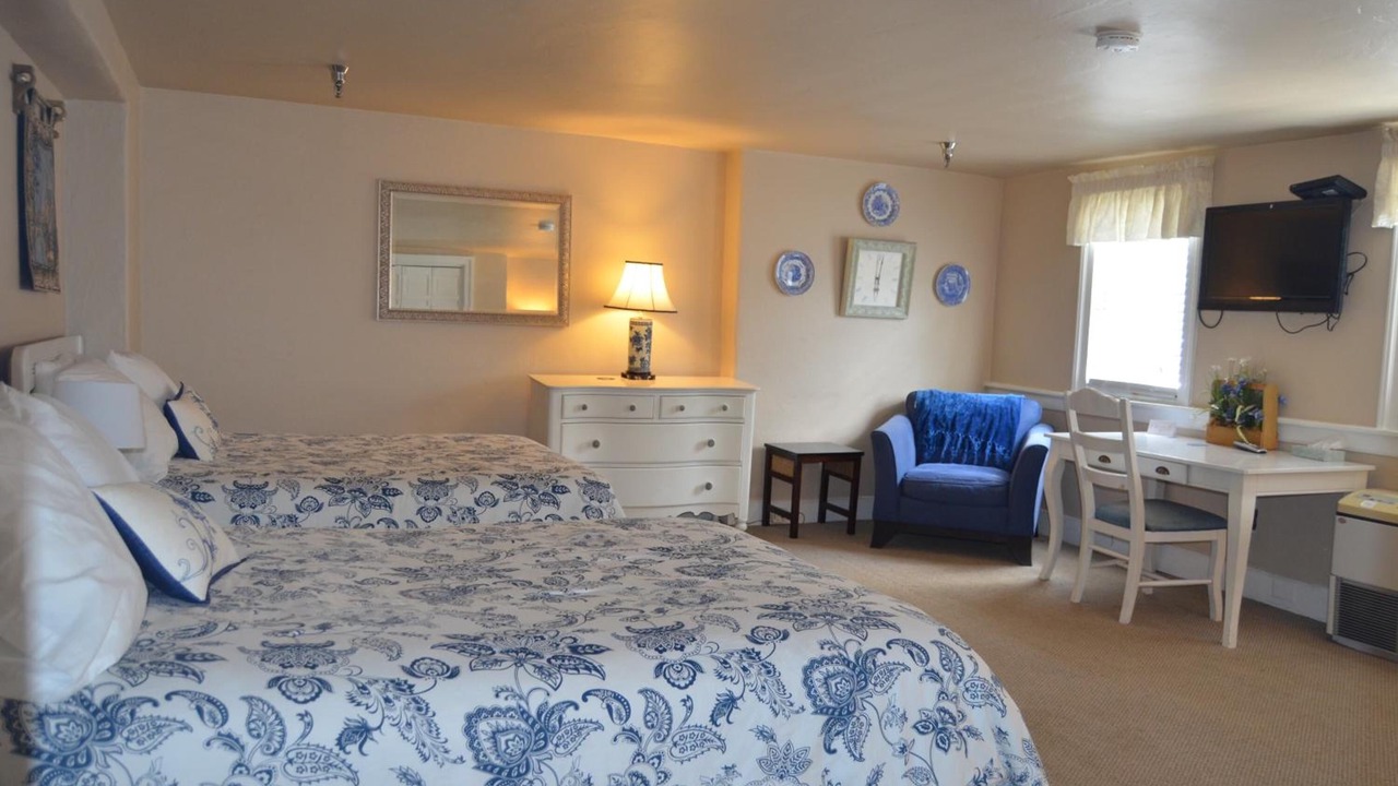 Photo of Others in Newtown