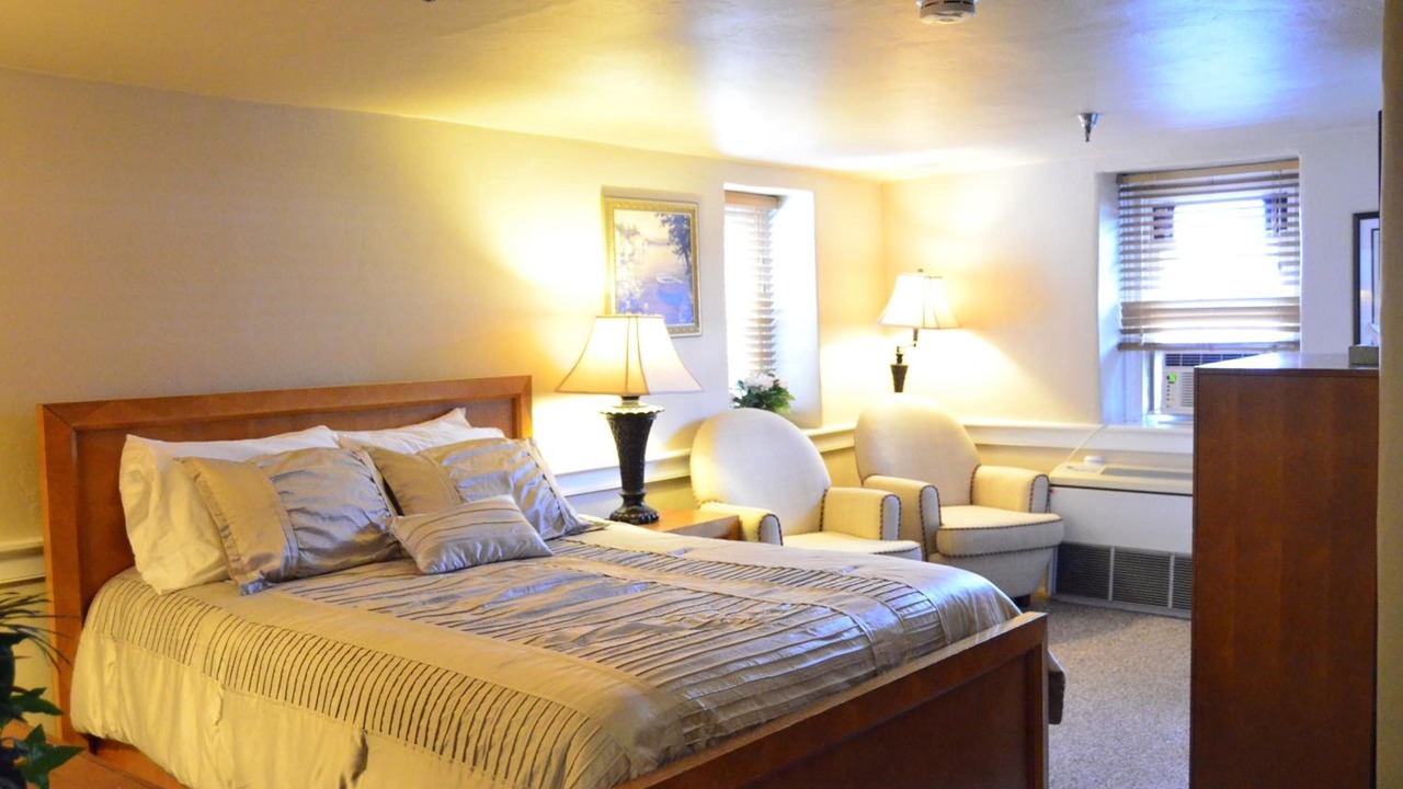 Photo of Bedroom in Newtown