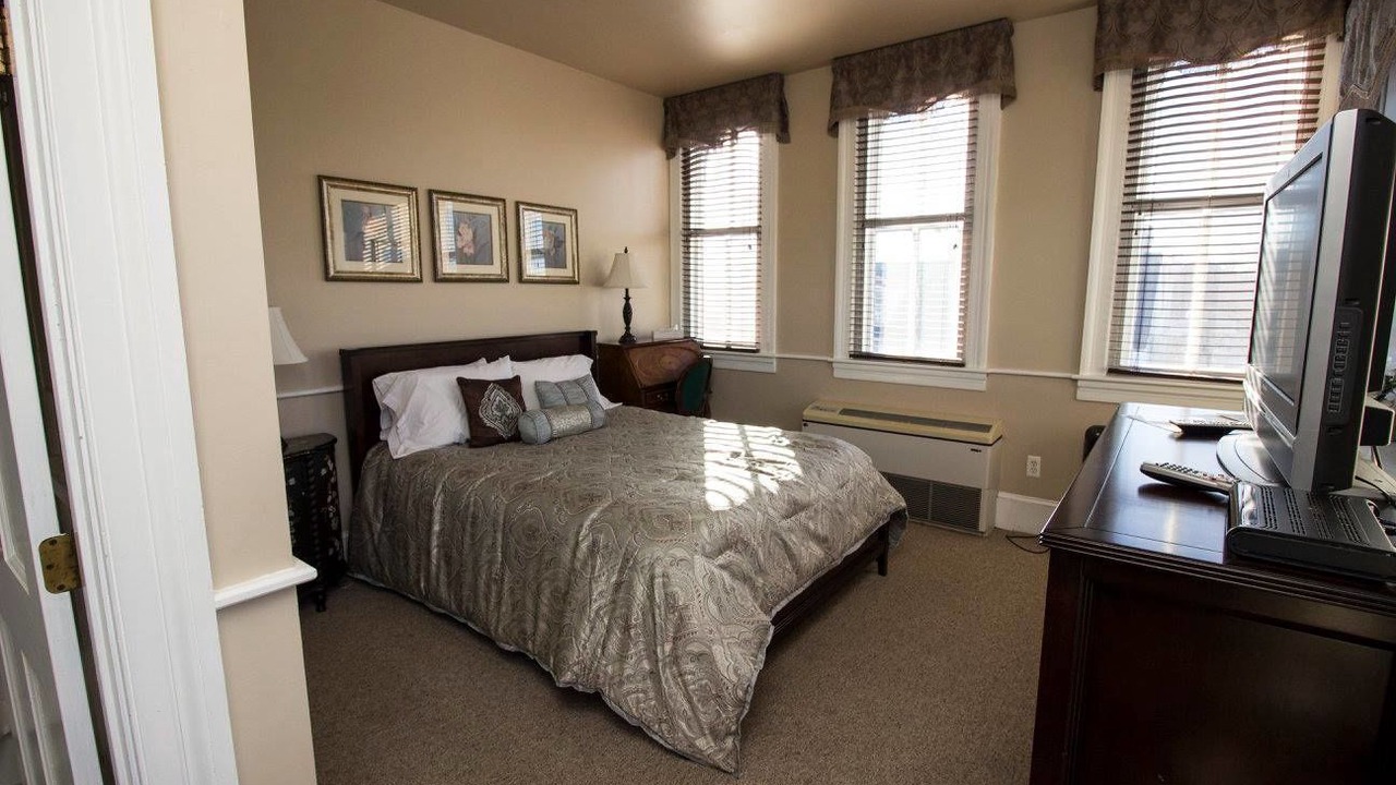 Photo of Others in Newtown