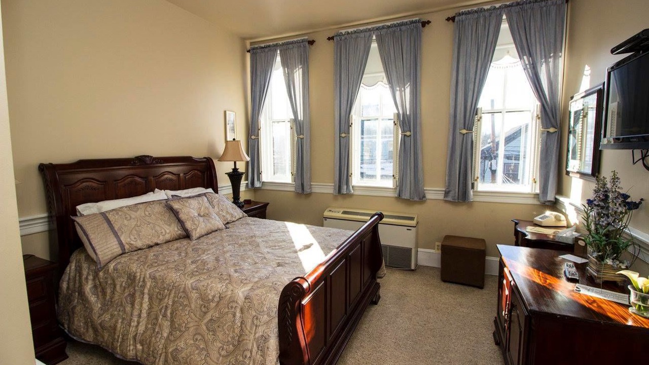 Photo of Bedroom in Newtown