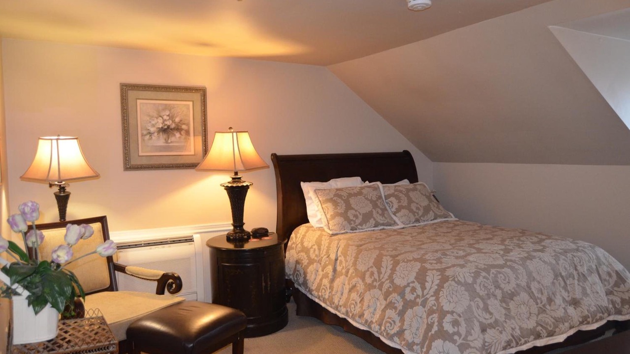 Photo of Others in Newtown