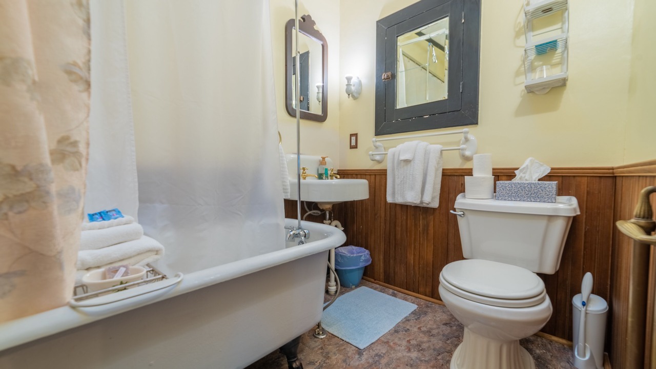 Photo of Bathroom in Cumbola