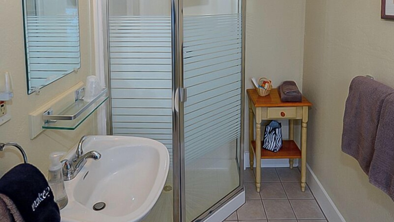 Photo of Bathroom in Naples