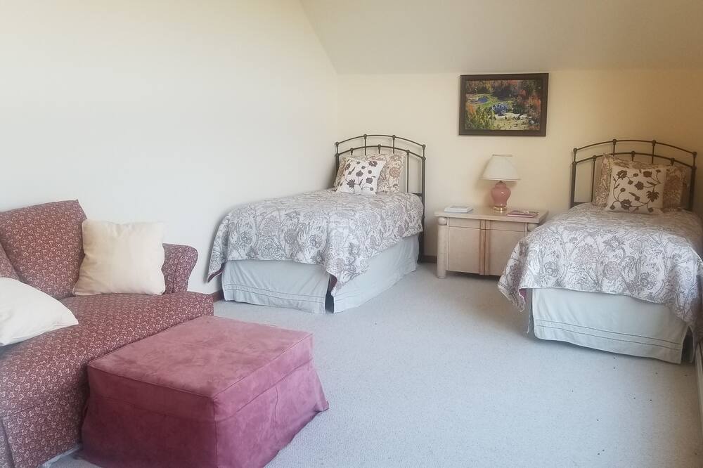 Photo of Bedroom in Jamaica