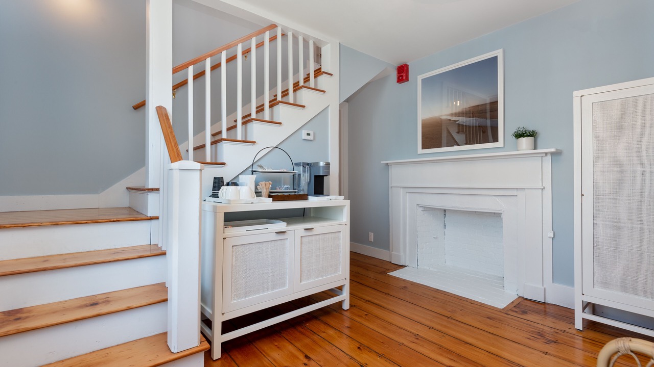 Photo of Others in Nantucket Town