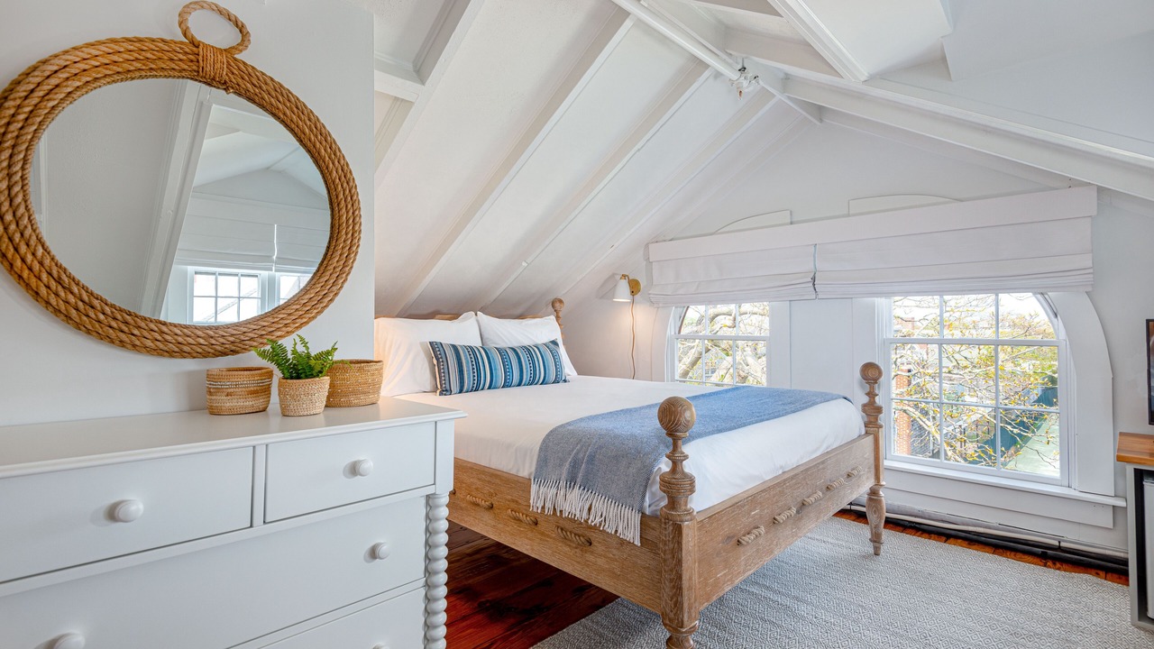 Photo of Others in Nantucket Town