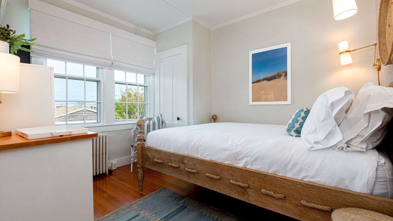 Photo of Others in Nantucket Town