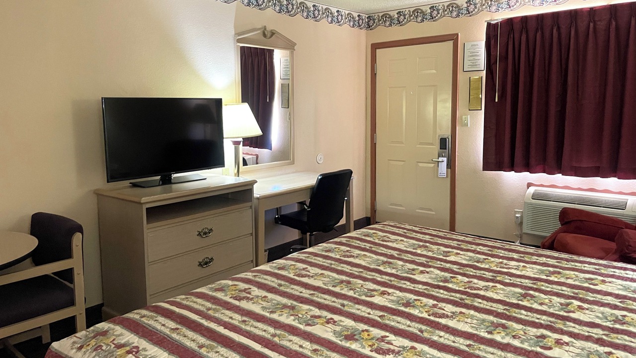 Photo of Bedroom in Seminole