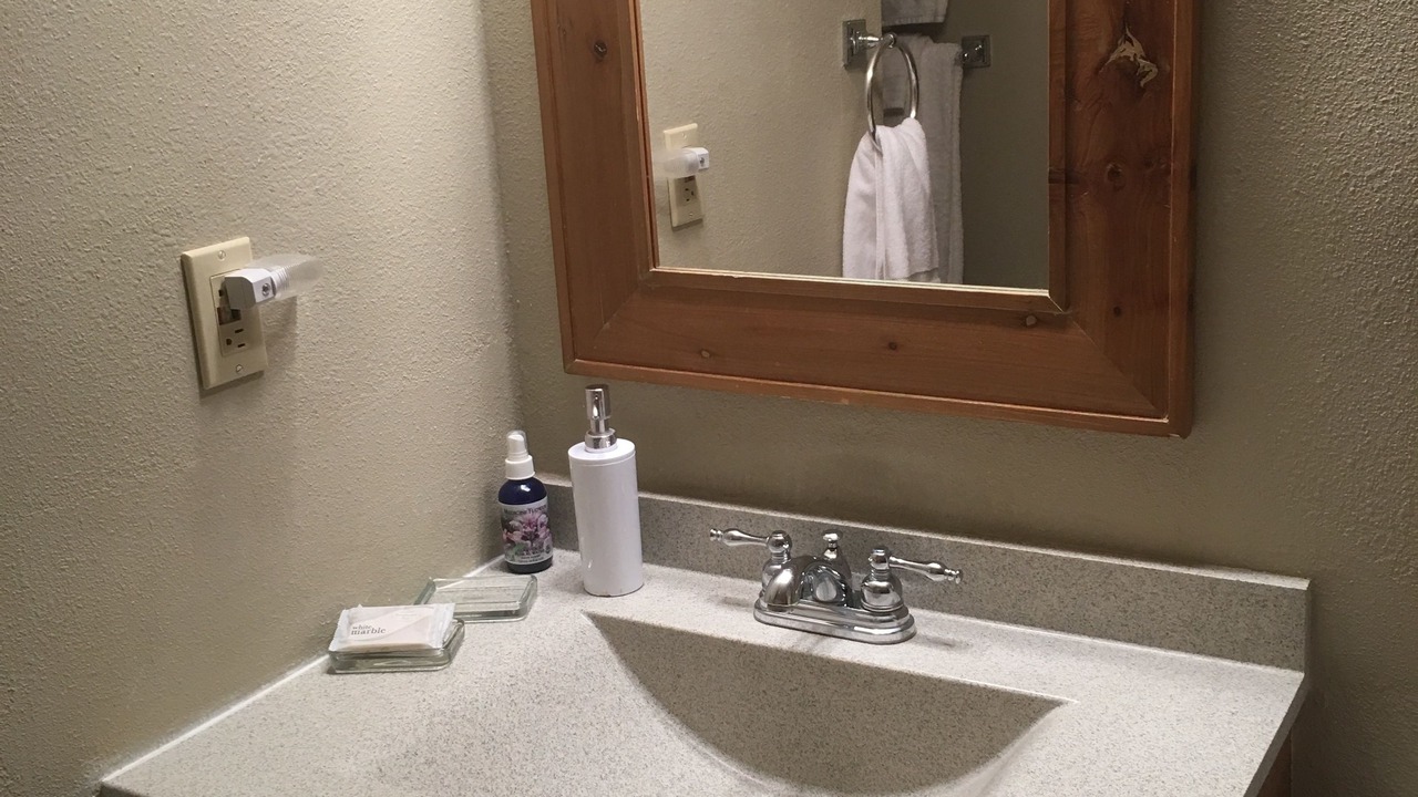 Photo of Bathroom in Roseburg