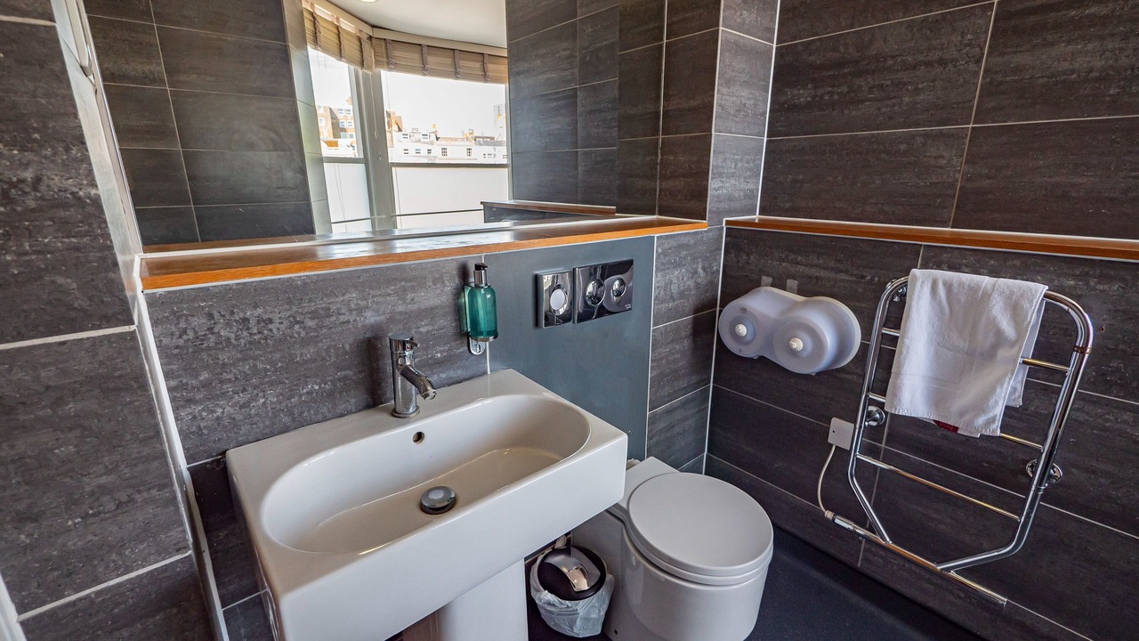 Photo of Bathroom in Brighton City Centre