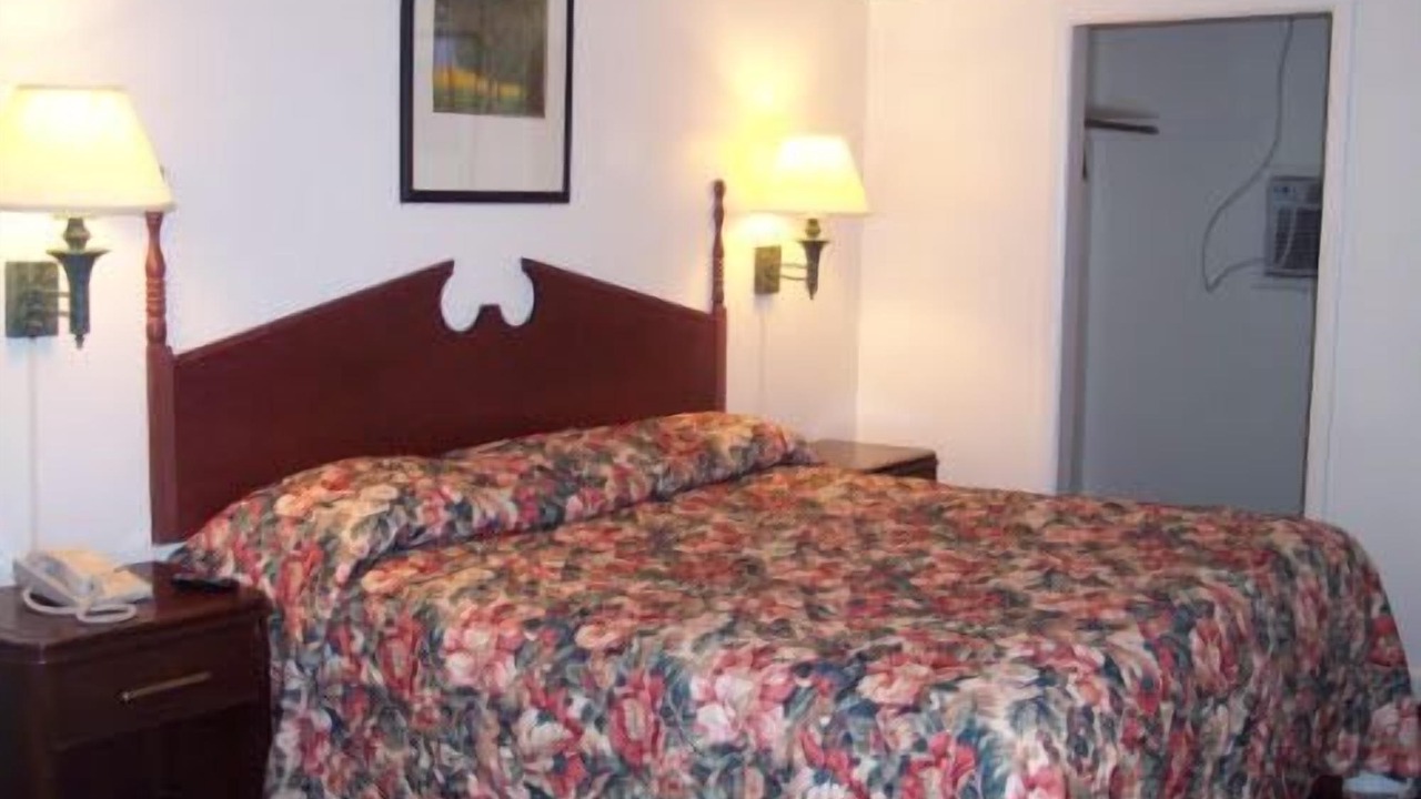 Photo of Others in Allenwood