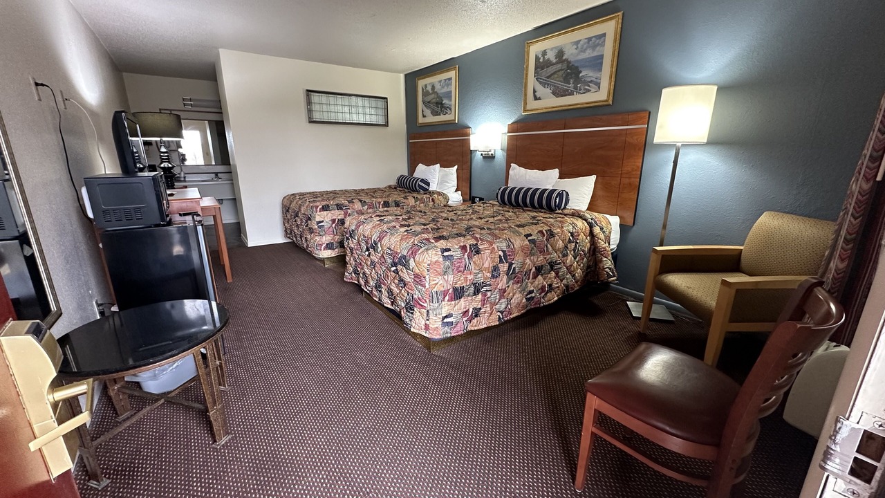 Photo of Livingroom in Garnett