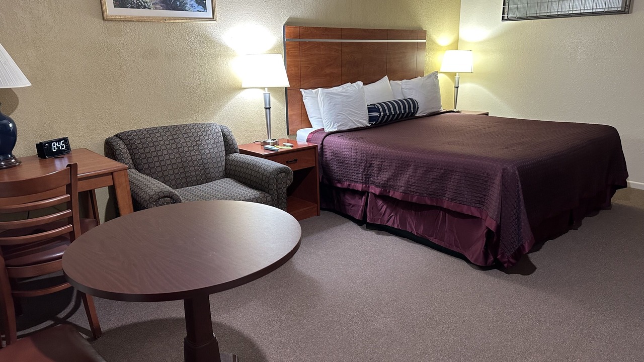 Photo of Bedroom in Garnett