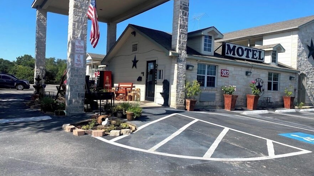 Photo of Outdoor in Bertram