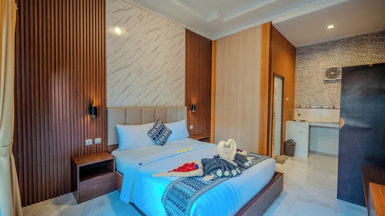 Photo of Bedroom in Kartika Plaza