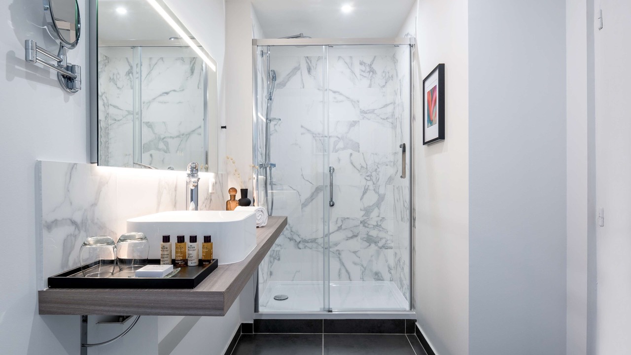 Photo of Bathroom in Quinze-Vingts